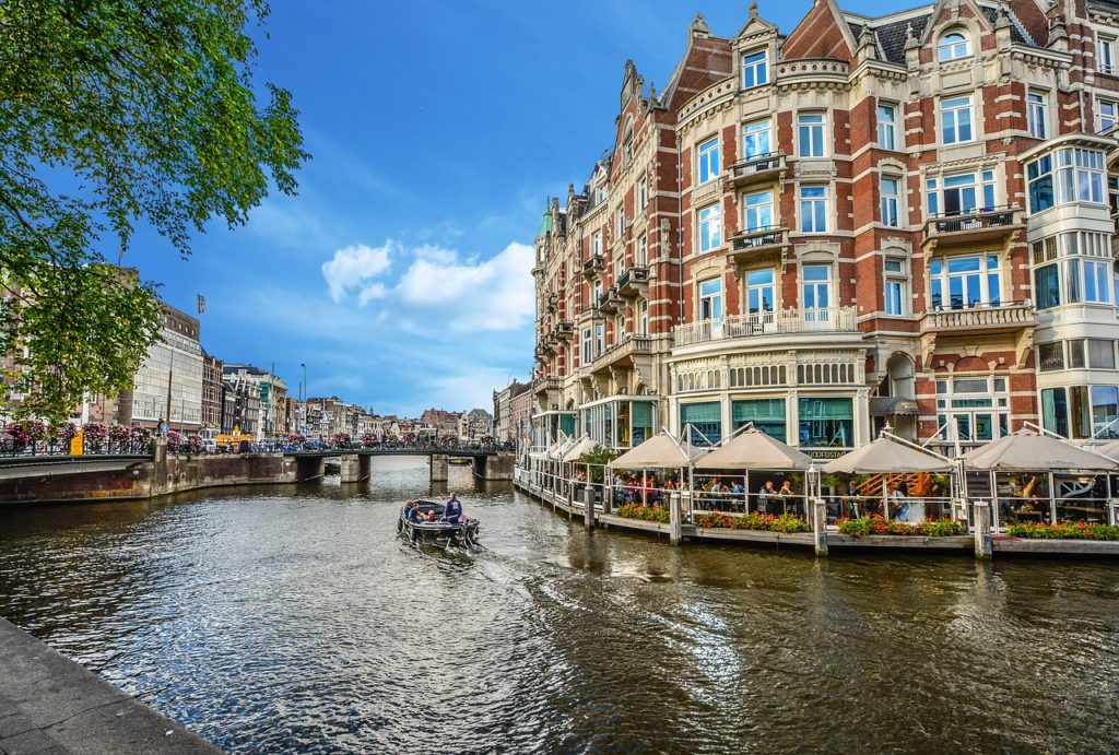 Amsterdam Tour | Lingo Tours